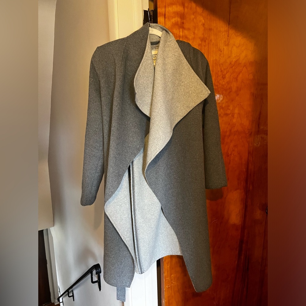 Abercrombie perfect condition long coat size women’s L